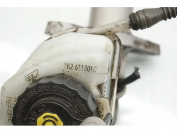 Audi A3 Remhoofdcilinder 1.9 TDI 1K2611301C image 4