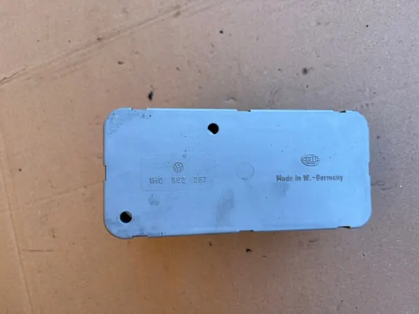 Keskitulppapumppu OEM 1H0962257 VW Passat B4:lle image 2