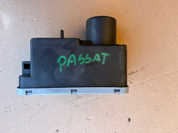 Keskitulppapumppu OEM 1H0962257 VW Passat B4:lle image 4
