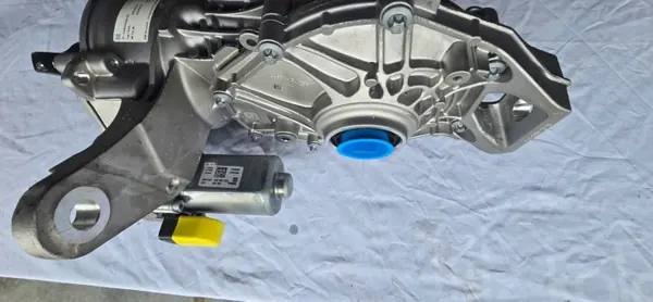 Differenziale Nuovo OEM Mercedes W118 W177 W247 2473505104 image 3