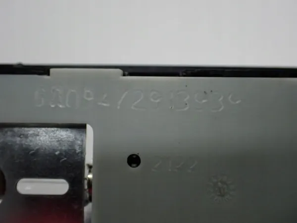 Luz de cabina SEAT Arona OEM 6R0947291B - Usado image 4