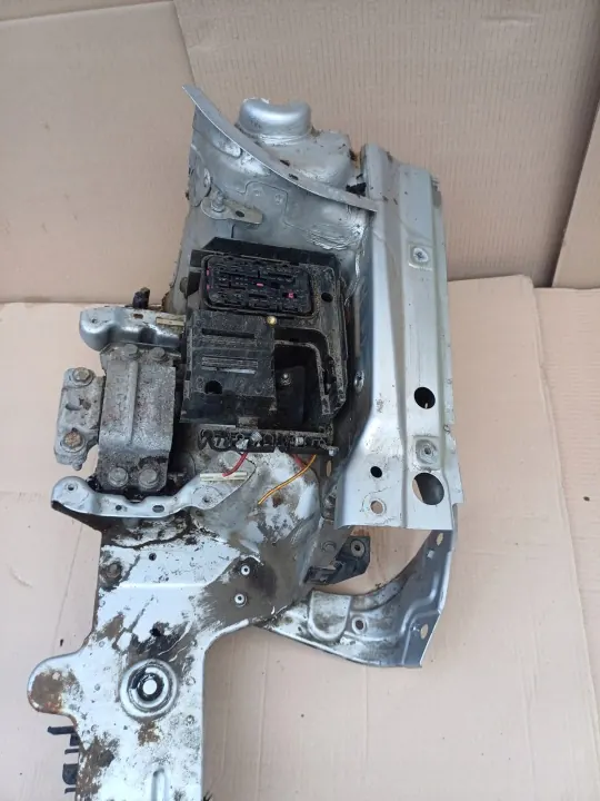Larguero izquierdo VW Passat B7 LA7W OEM image 4