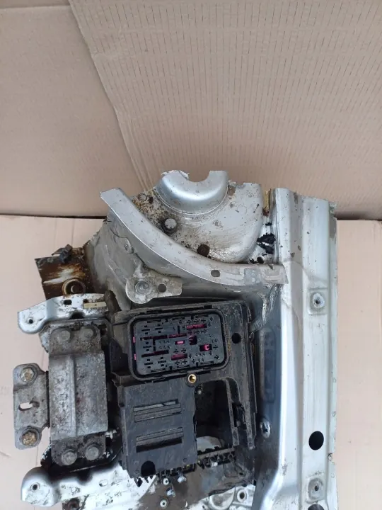 Larguero izquierdo VW Passat B7 LA7W OEM image 7
