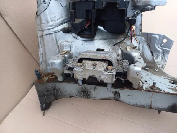 Larguero izquierdo VW Passat B7 LA7W OEM image 8