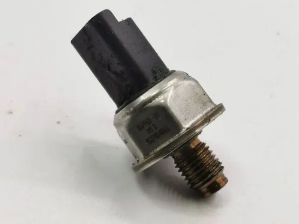 Brandstofdruksensor OEM 1527854643 voor Renault Kadjar image 4