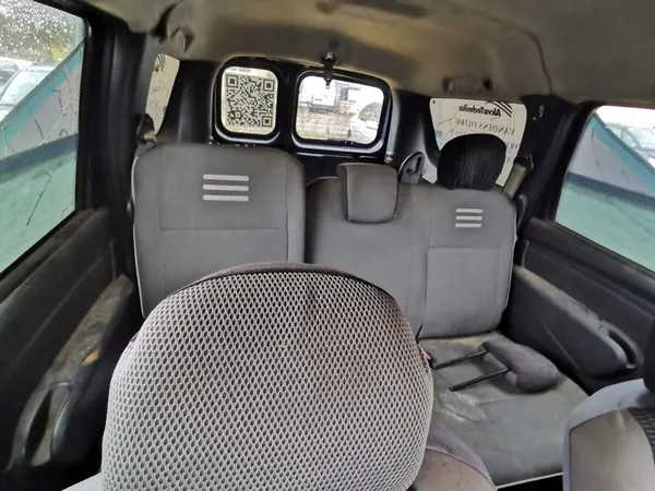 Dacia Logan Entradas de ar da cabine 2012 1.5L 687604194R image 7