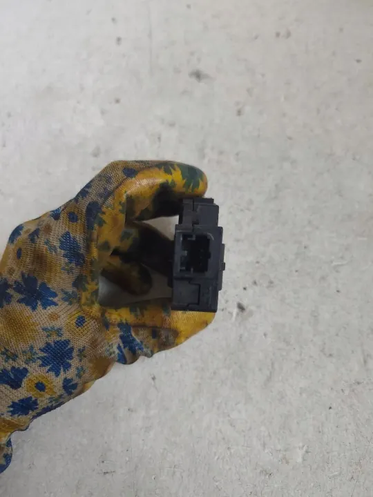 BMW 1-serie E81 E87 Luftspjällställdon OEM 2472482 image 3