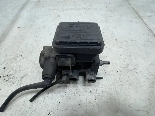 Válvula de Freno EBS Mercedes Actros MP4 OEM A0014311613 image 2