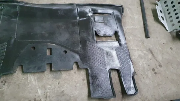 Tapete insonorizante chão cabina OEM 9606808203 Actros MP4 image 3