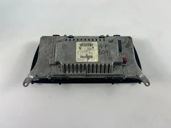 BMW X6 Navigointinäyttö OEM 2382794 - Käytetty image 4