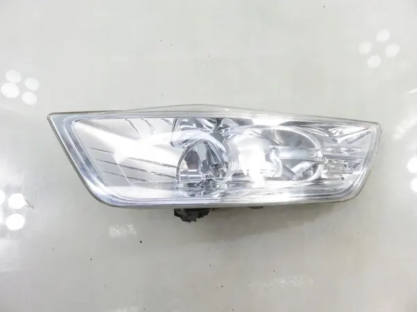 Feu antibrouillard Ford AM21-15K202-BD - Pièce OEM image 2