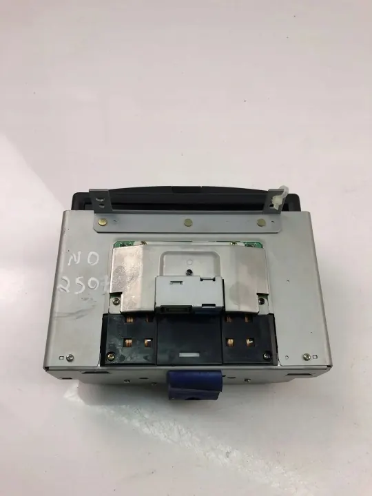 Audi A6 Navigointinäyttö OEM 306562451 Käytetty image 2