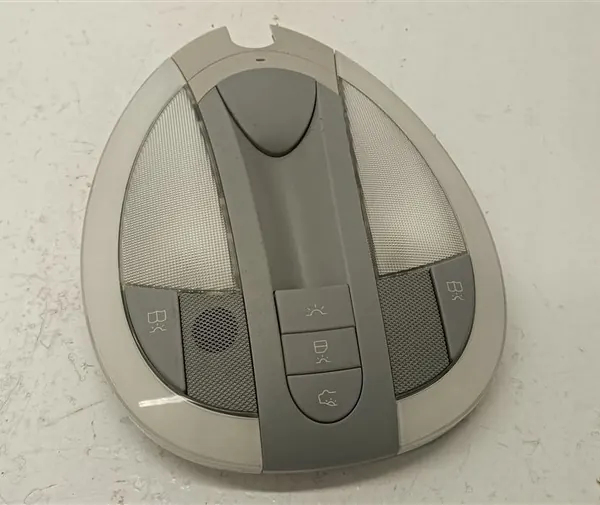 Luz de cabine Mercedes W211 Classe E OEM A2118206401 image 3