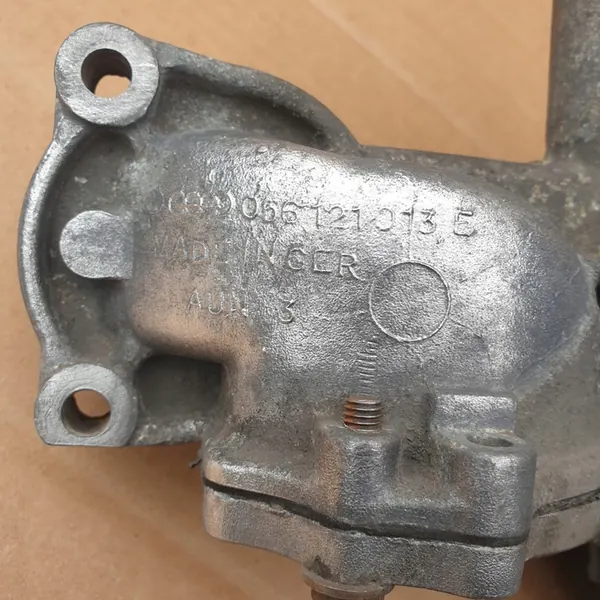 Vattenpump VW Golf III 1.6 image 3