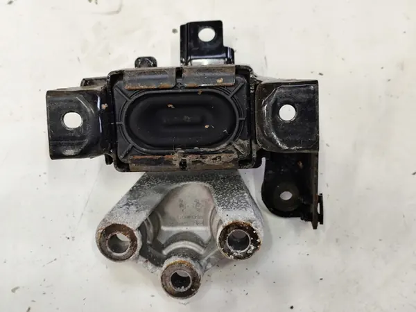 Transmissiebeugel SsangYong Korando 4 1.5 TGDi 163PK image 2