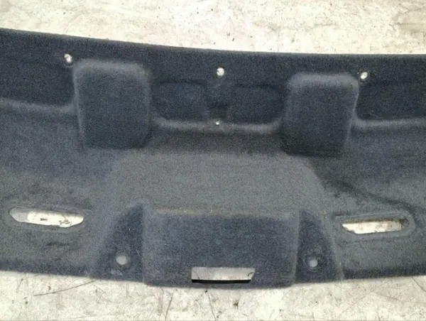 Tapete de maletero Maserati OEM 082361106 - Usado image 4