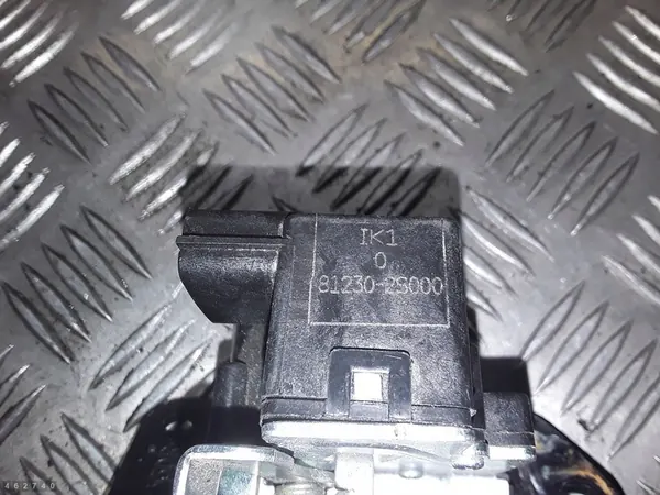 2013 Hyundai Ix35 Blokada 812302s000 image 5