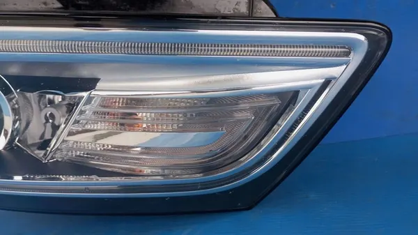 Faros Audi Q5 SQ5 8R0941753C image 5