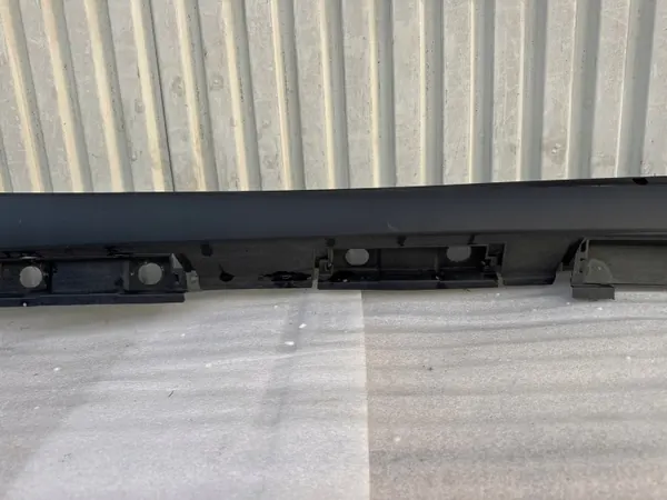 Toyota Aygo X 22 rechter dorpelafdekking OEM 758500H020 image 4