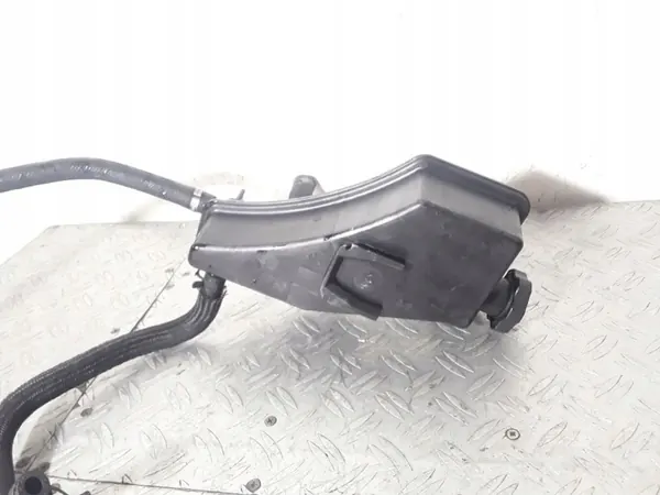 Jeep Commanderin ohjausnesteastia OEM 52089905AC image 3