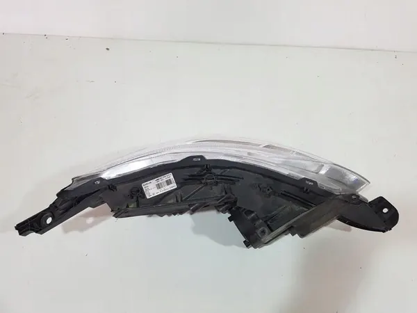 PEUGEOT 2008 I Voorlinker Koplamp 9815405780 image 2