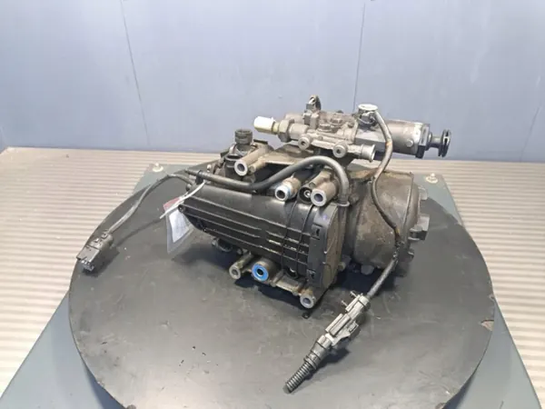 Bränslefilterhus Bas OEM 1951941 för DAF XF 106 image 2