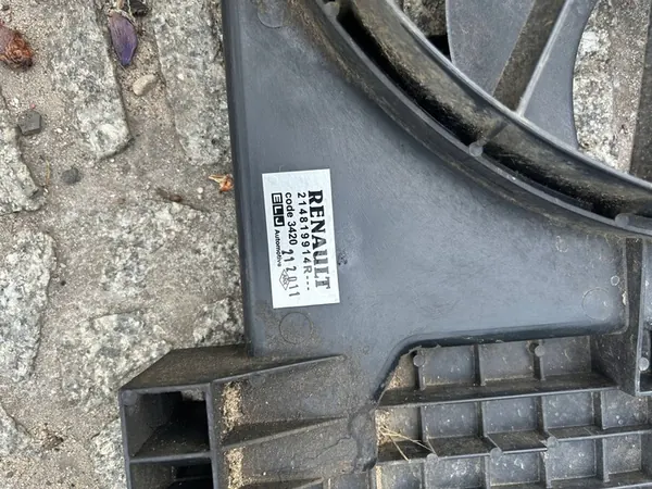 Dacia OE 214819914R Kylarrubrikmotor image 3