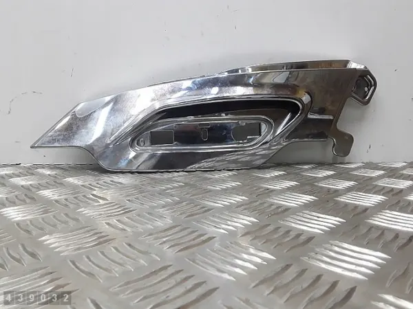 Pilarin koriste OEM 61697910 Mini Cooper Countrymanille image 2