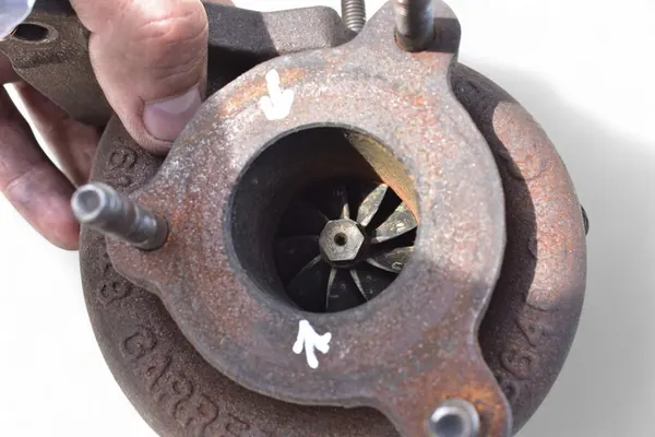 Turbocompresor RENAULT LAGUNA II SCENIC II 1.9 DCI H8200114015 image 9