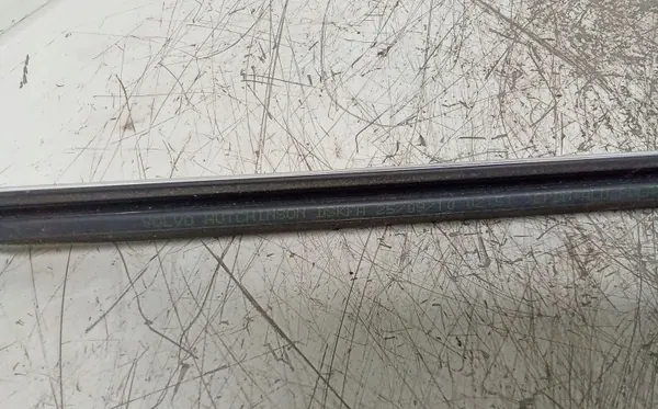 Joint de vitre arrière côté gauche OEM JUR175227 image 4