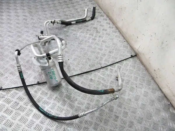 TRAFIC VIVARO II 2.0D Ilmastointiletkut 8200468518 image 2