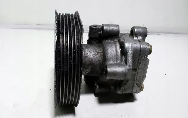 Bomba de direção assistida VW Bora 2.0 AQY 1999 90 BAR image 3