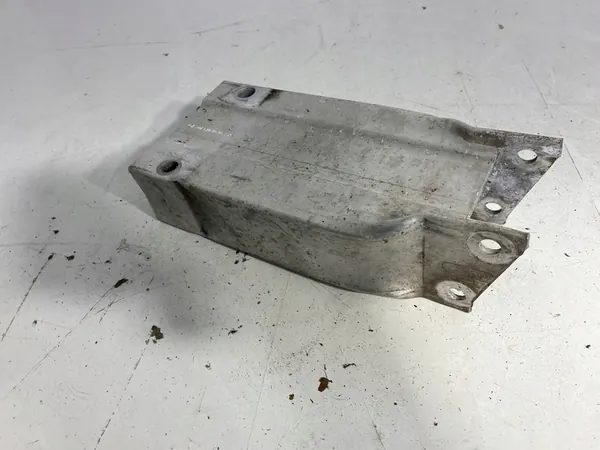 Supporto di collisione anteriore destro Mercedes W204 EU A2046200995 image 2