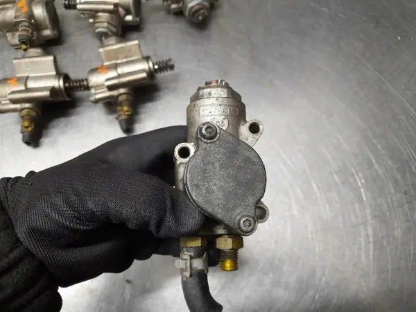Pompe à carburant haute pression OEM 03C127025R VW/Audi/Skoda image 4