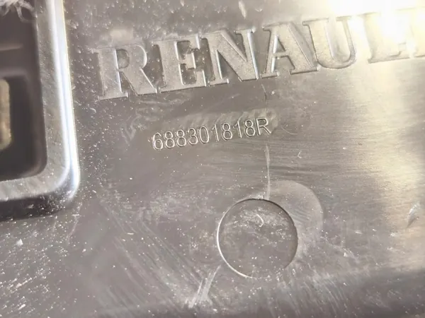 Renault Kadjar Radion Navigointinäyttö OEM 688301818R image 4