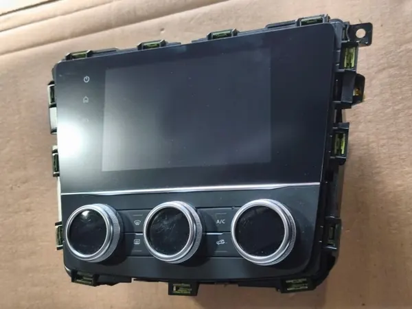 Renault Kadjar Radion Navigointinäyttö OEM 688301818R image 5