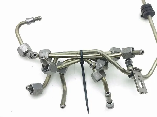 Land Rover Range Rover Velar 2021 Tuyau d'injecteur AMD206812 image 6