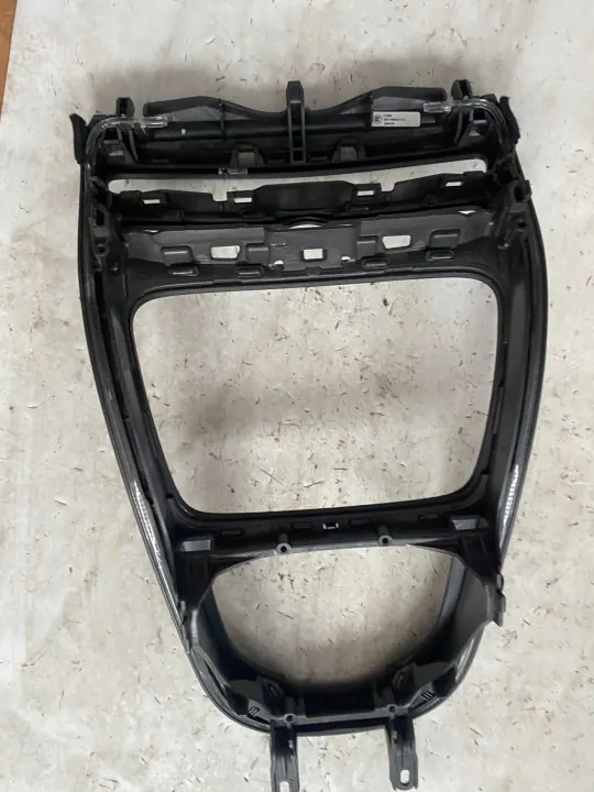 Mittentunnel OEM 256032 för Mercedes E-klass W213 image 2