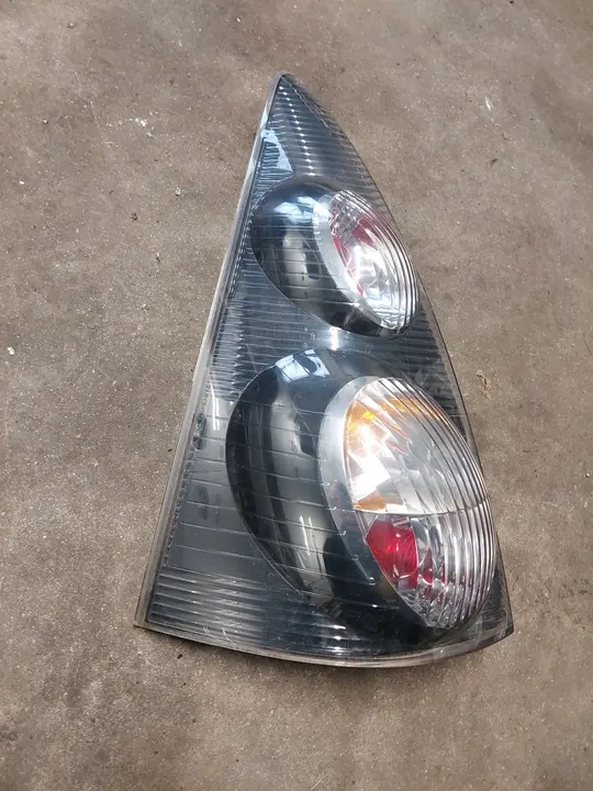 Luz trasera izquierda TYC para Citroen C1 Peugeot 107 image 3