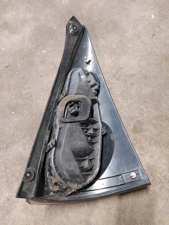 Luz trasera izquierda TYC para Citroen C1 Peugeot 107 image 4