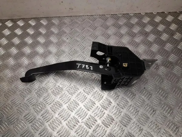 Kytkinpoljin OEM 30400-35500 Ssangyong Tivoli Grand image 3