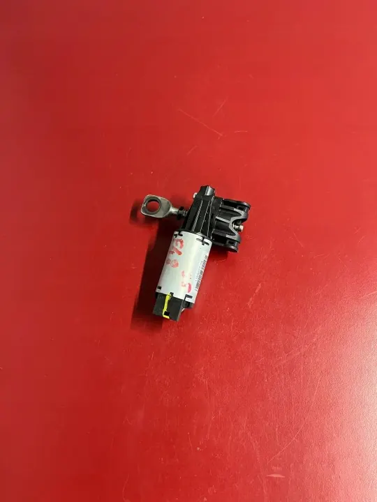 BMW Stoelmotor OEM 1165077 voor X1 F48 F49 image 2
