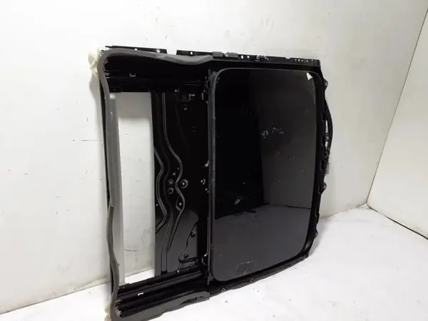 BMW M5 F90 Panoramadak OEM 7458888 image 3