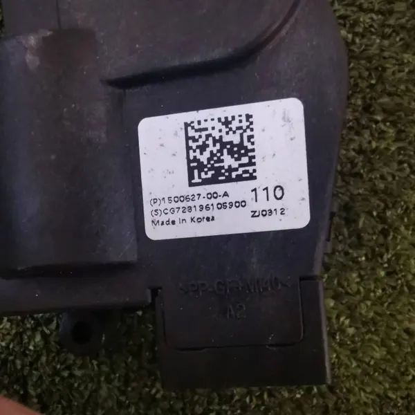 Tesla Model Y lämmitysmoottori OEM 1500627-00-A image 3