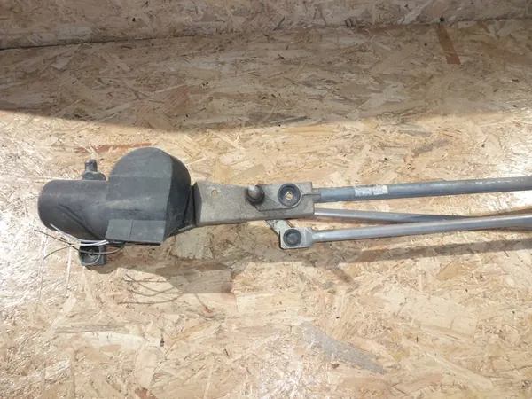 FORD Focus I 1998-2004 Pyyhkijämekanismi image 2