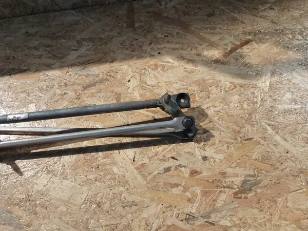 FORD Focus I 1998-2004 Pyyhkijämekanismi image 3