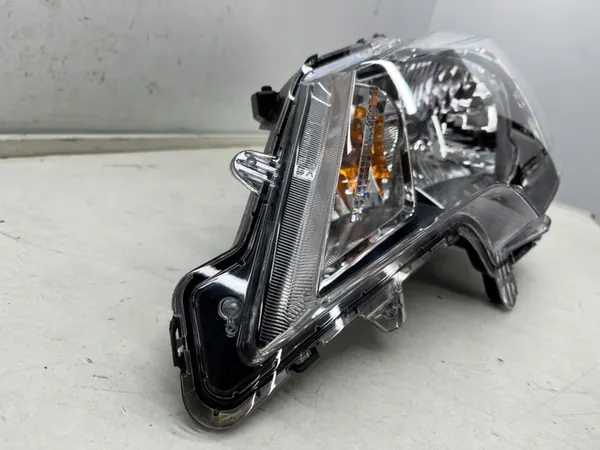 Faros Izquierdo Mitsubishi Space Star II 8301D445 image 2