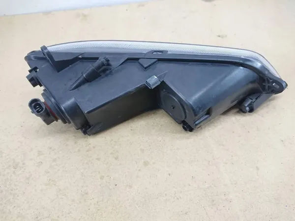 Volkswagen PASSAT B7 R-LINE Halógeno Direito image 6