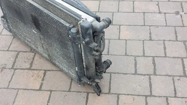 Kylare och Fläktset 1.2 1.4 TSI VW Golf V VI image 5