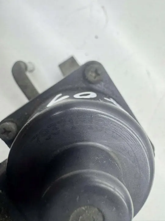 Soupape EGR OEM 793711S7G pour Mazda 6 Sedan 1.8L image 7